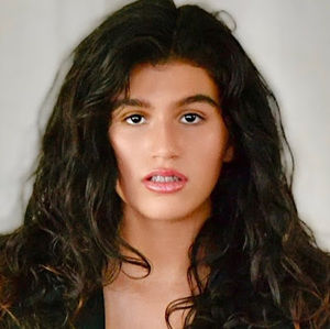 Meet your Posher, Francesca farah